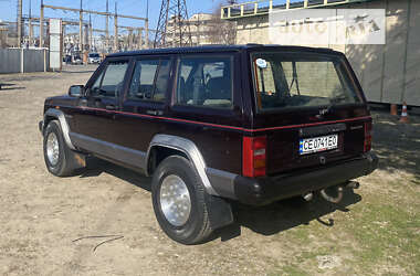 Внедорожник / Кроссовер Jeep Cherokee 1993 в Черновцах