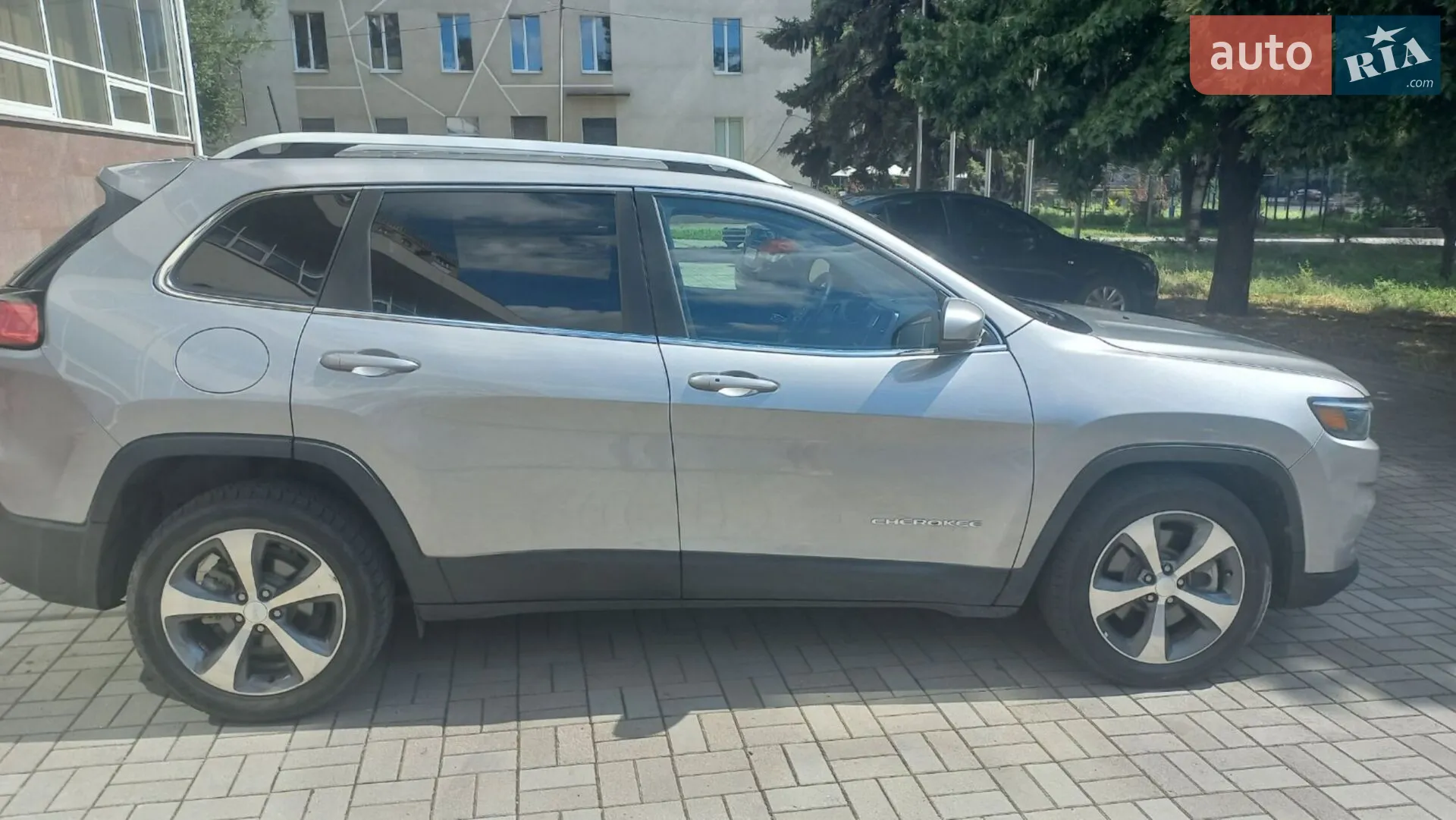 2018 Jeep Cherokee - мініатюра 9