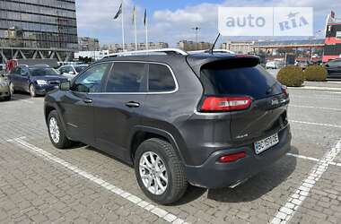 Внедорожник / Кроссовер Jeep Cherokee 2015 в Львове