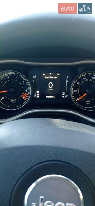 Внедорожник / Кроссовер Jeep Cherokee 2014 в Запорожье