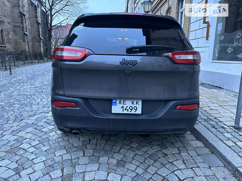 Внедорожник / Кроссовер Jeep Cherokee 2017 в Днепре
