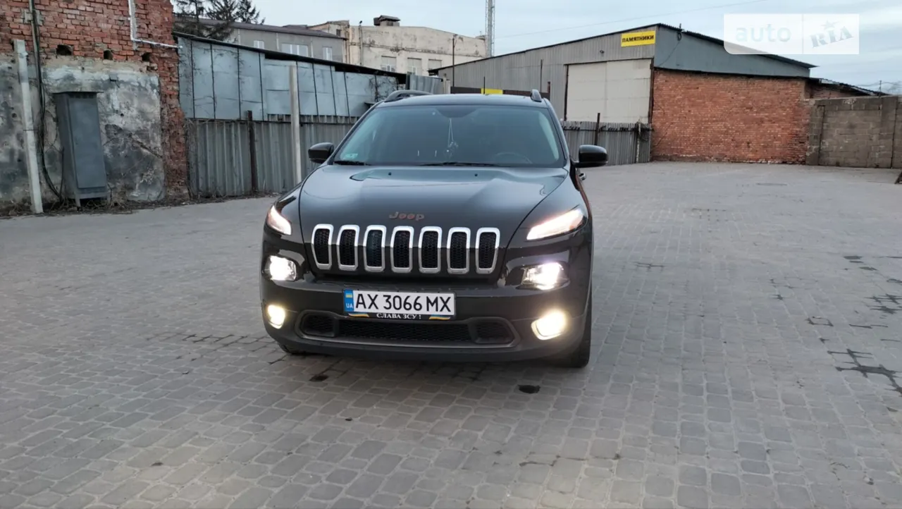 2017 Jeep Cherokee - мініатюра 16