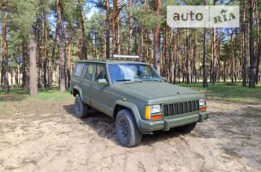 Внедорожник / Кроссовер Jeep Cherokee 1990 в Николаеве