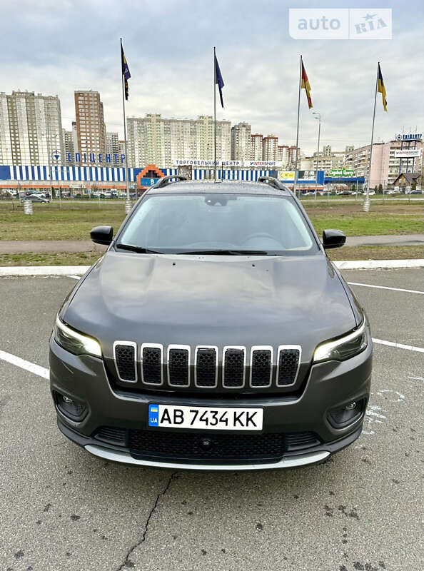 Позашляховик / Кросовер Jeep Cherokee 2022 в Києві