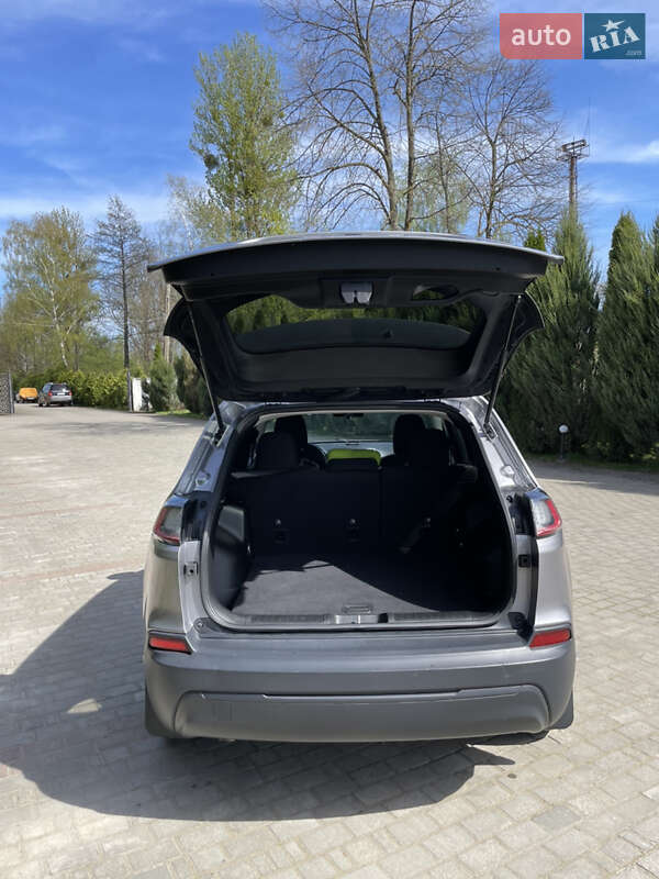 Внедорожник / Кроссовер Jeep Cherokee 2018 в Самборе фото 26 Внедорожник / Кроссовер Jeep Cherokee 2018 в Самборе