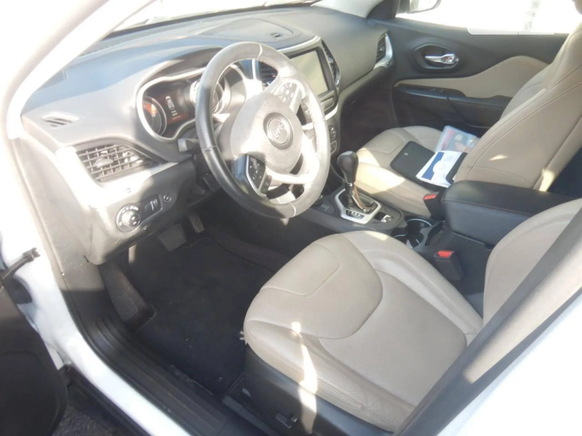 2016 Jeep Cherokee - мініатюра 5