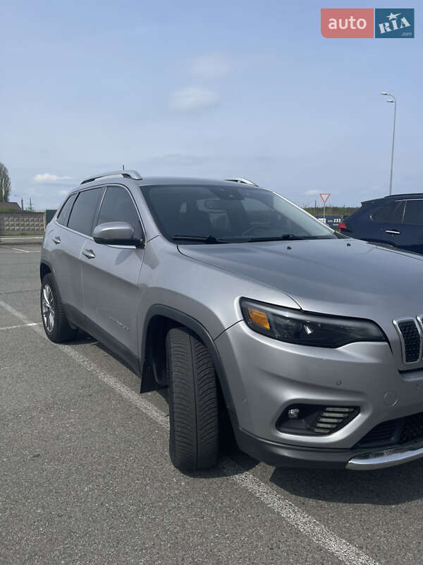 Внедорожник / Кроссовер Jeep Cherokee 2019 в Киеве фото 3 Внедорожник / Кроссовер Jeep Cherokee 2019 в Киеве