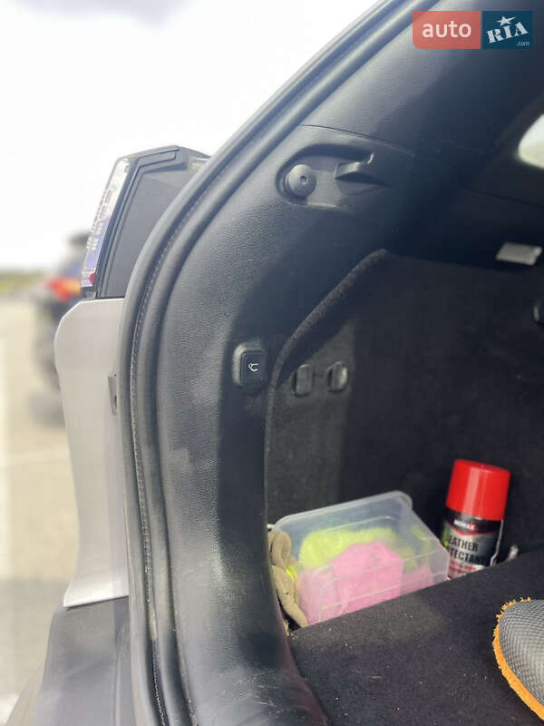 Внедорожник / Кроссовер Jeep Cherokee 2019 в Киеве фото 55 Внедорожник / Кроссовер Jeep Cherokee 2019 в Киеве