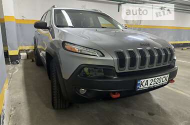 Внедорожник / Кроссовер Jeep Cherokee 2014 в Киеве