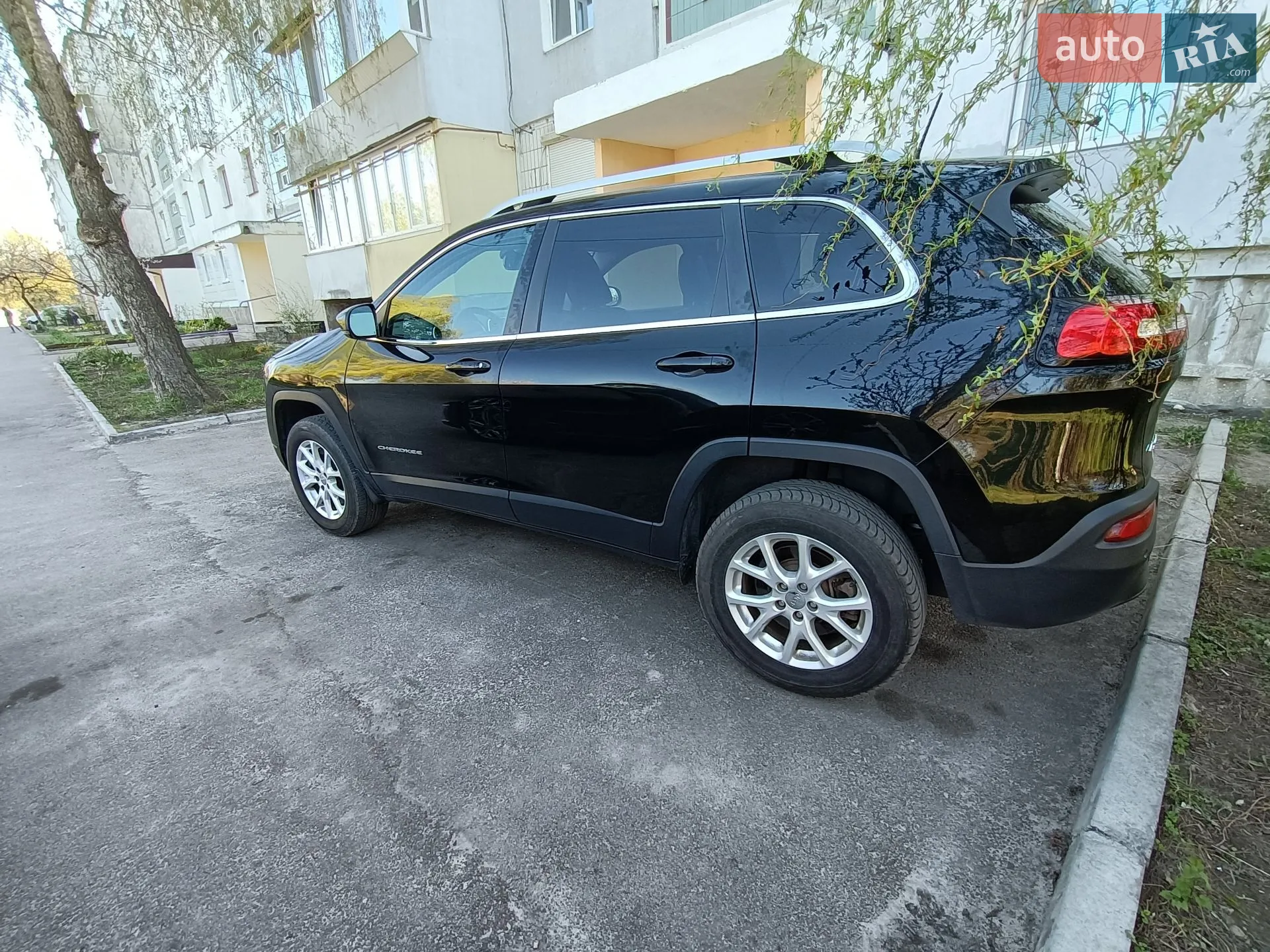 2017 Jeep Cherokee - мініатюра 6