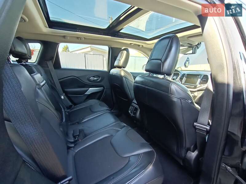Внедорожник / Кроссовер Jeep Cherokee 2017 в Василькове фото 28 Внедорожник / Кроссовер Jeep Cherokee 2017 в Василькове