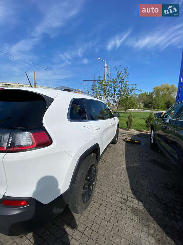Внедорожник / Кроссовер Jeep Cherokee 2018 в Кременчуге
