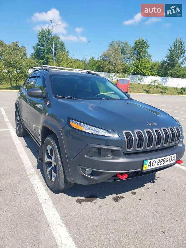Внедорожник / Кроссовер Jeep Cherokee 2016 в Ужгороде фото 3 Внедорожник / Кроссовер Jeep Cherokee 2016 в Ужгороде