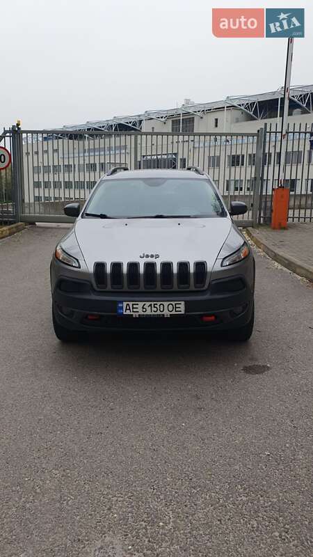 Внедорожник / Кроссовер Jeep Cherokee 2013 в Днепре