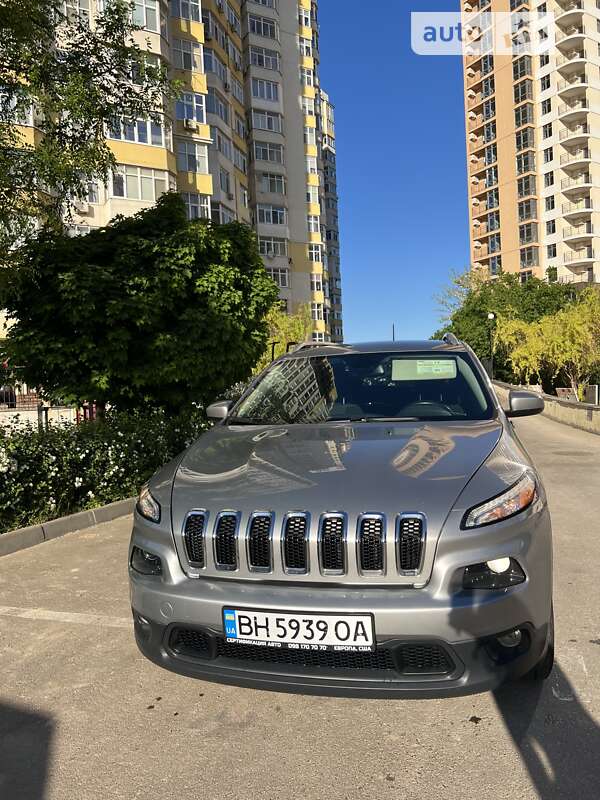 Позашляховик / Кросовер Jeep Cherokee 2016 в Одесі