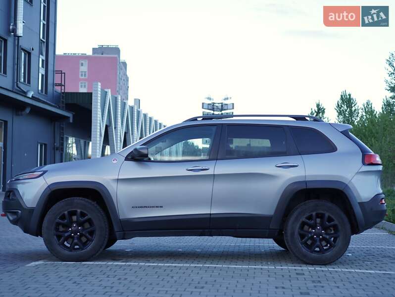 Позашляховик / Кросовер Jeep Cherokee 2014 в Хмельницькому