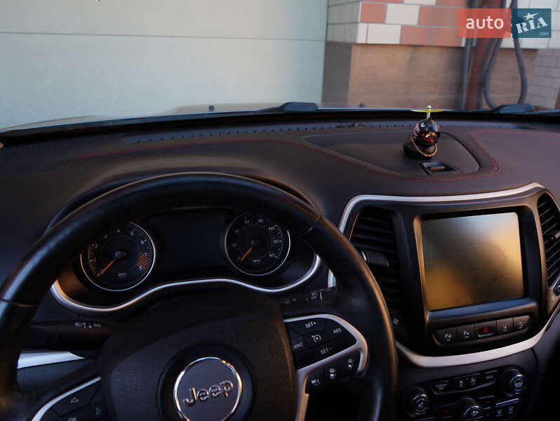 Позашляховик / Кросовер Jeep Cherokee 2014 в Хмельницькому