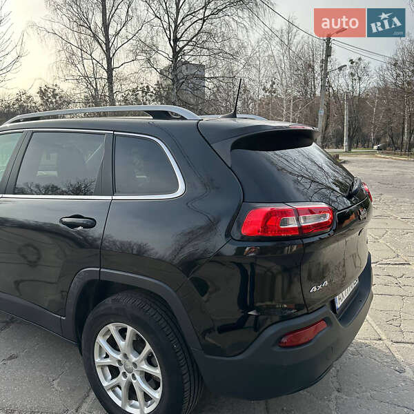 Внедорожник / Кроссовер Jeep Cherokee 2016 в Харькове