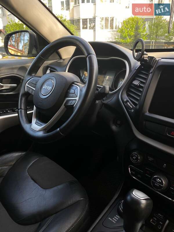 Внедорожник / Кроссовер Jeep Cherokee 2017 в Буче фото 12 Внедорожник / Кроссовер Jeep Cherokee 2017 в Буче