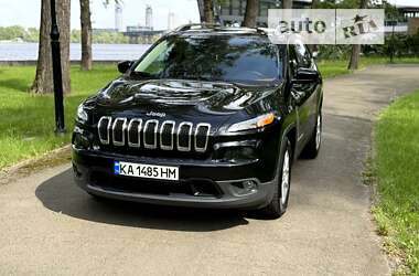 Внедорожник / Кроссовер Jeep Cherokee 2015 в Киеве