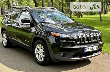 Позашляховик / Кросовер Jeep Cherokee 2015 в Києві