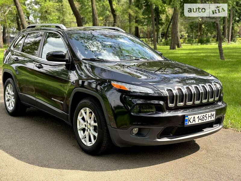 Позашляховик / Кросовер Jeep Cherokee 2015 в Києві