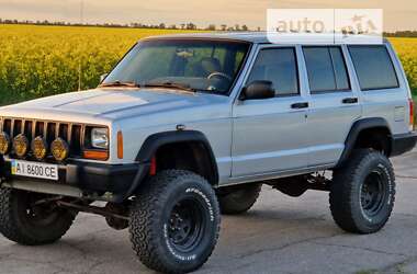 Внедорожник / Кроссовер Jeep Cherokee 1998 в Киеве