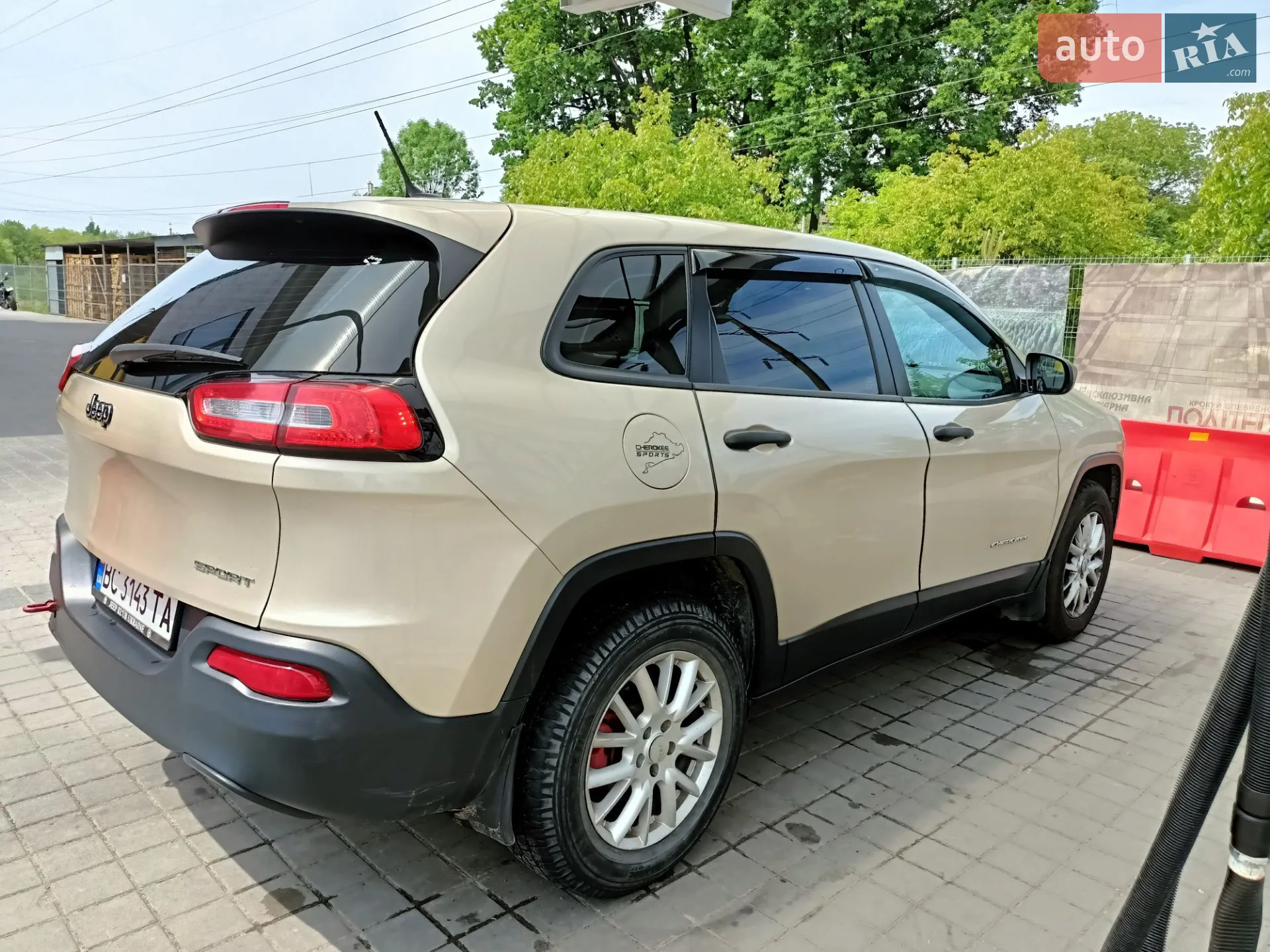 2015 Jeep Cherokee - мініатюра 8