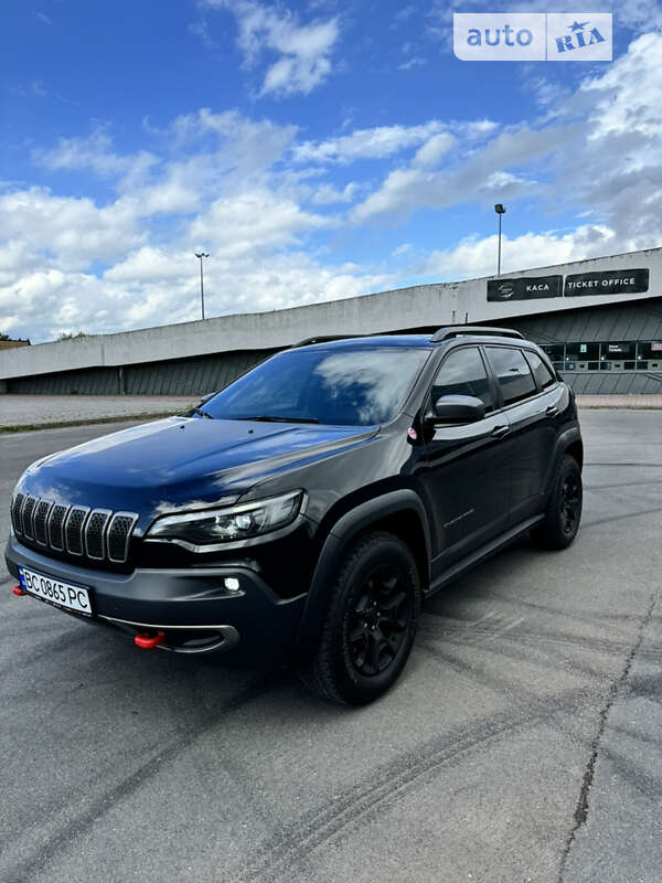 Внедорожник / Кроссовер Jeep Cherokee 2018 в Львове