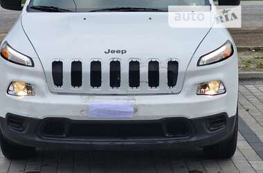 Позашляховик / Кросовер Jeep Cherokee 2015 в Івано-Франківську