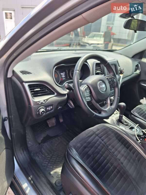 Внедорожник / Кроссовер Jeep Cherokee 2018 в Львове фото 8 Внедорожник / Кроссовер Jeep Cherokee 2018 в Львове