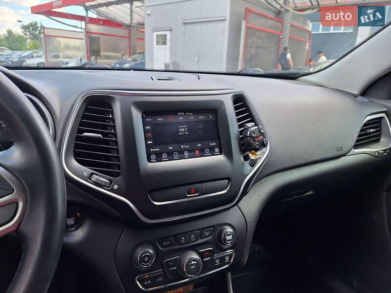 Внедорожник / Кроссовер Jeep Cherokee 2018 в Львове фото 11 Внедорожник / Кроссовер Jeep Cherokee 2018 в Львове