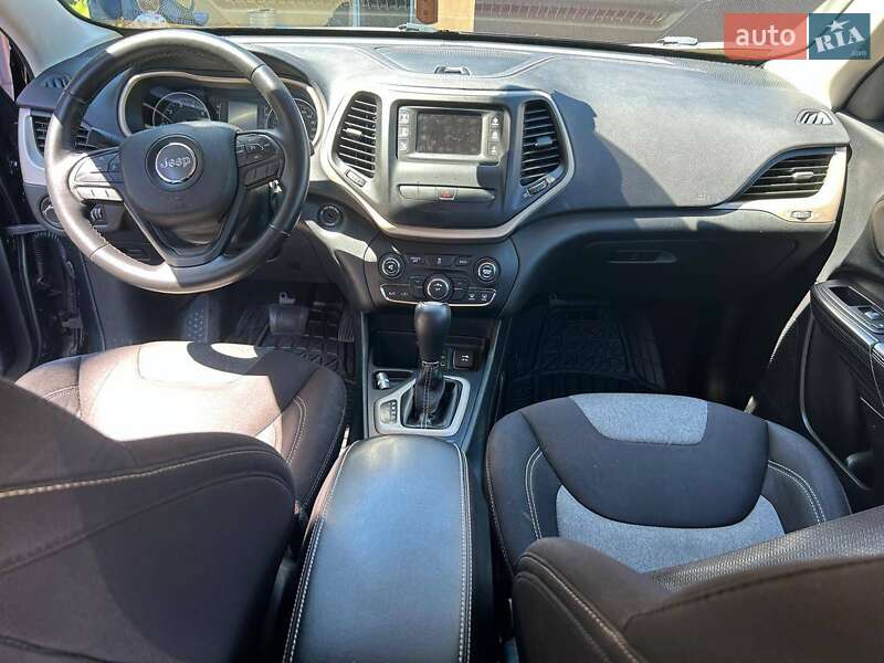 Внедорожник / Кроссовер Jeep Cherokee 2014 в Львове фото 13 Внедорожник / Кроссовер Jeep Cherokee 2014 в Львове