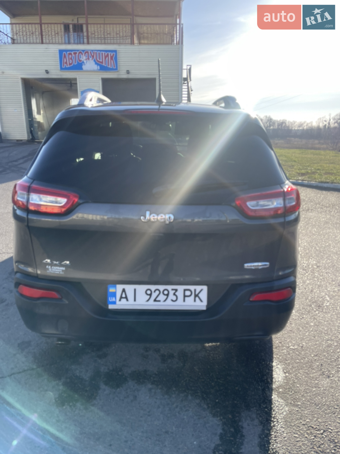 2016 Jeep Cherokee - мініатюра 16