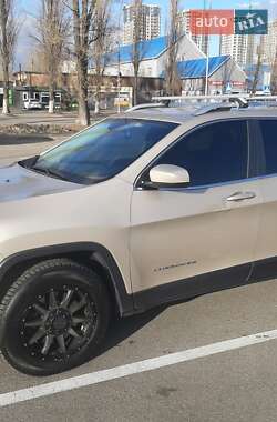 Позашляховик / Кросовер Jeep Cherokee 2015 в Києві