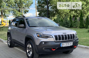 Внедорожник / Кроссовер Jeep Cherokee 2018 в Хмельницком