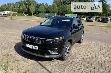 Внедорожник / Кроссовер Jeep Cherokee 2019 в Киеве