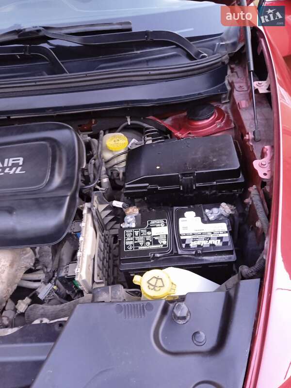 Позашляховик / Кросовер Jeep Cherokee 2015 в Чернівцях