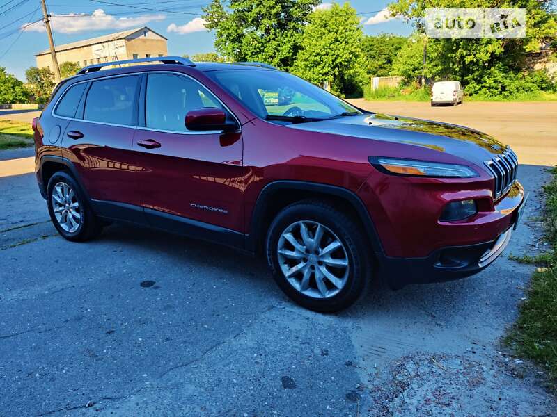 Внедорожник / Кроссовер Jeep Cherokee 2015 в Чернигове