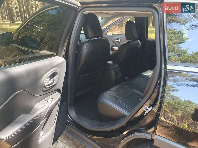 Позашляховик / Кросовер Jeep Cherokee 2018 в Сумах фото 17 Позашляховик / Кросовер Jeep Cherokee 2018 в Сумах