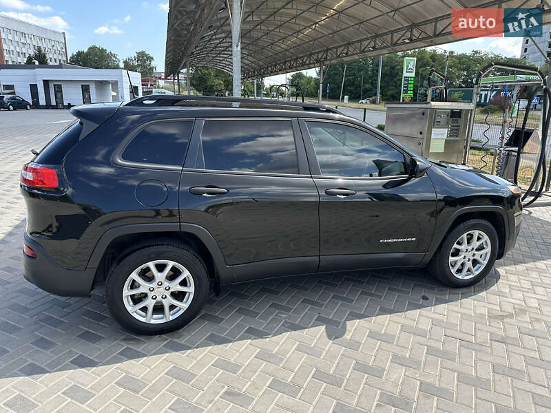 Внедорожник / Кроссовер Jeep Cherokee 2017 в Полтаве