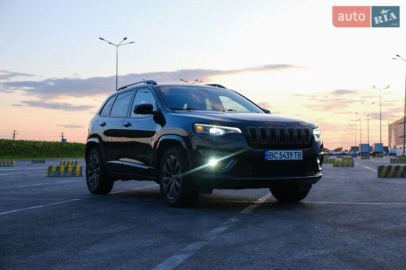 Позашляховик / Кросовер Jeep Cherokee 2018 в Львові