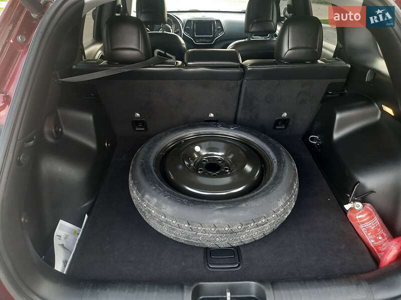 Внедорожник / Кроссовер Jeep Cherokee 2018 в Тетиеве фото 13 Внедорожник / Кроссовер Jeep Cherokee 2018 в Тетиеве