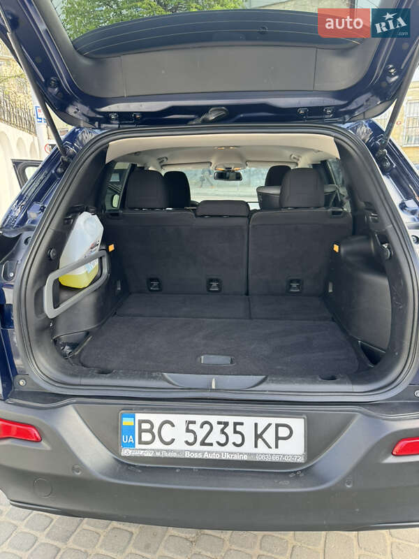 Внедорожник / Кроссовер Jeep Cherokee 2015 в Львове фото 9 Внедорожник / Кроссовер Jeep Cherokee 2015 в Львове