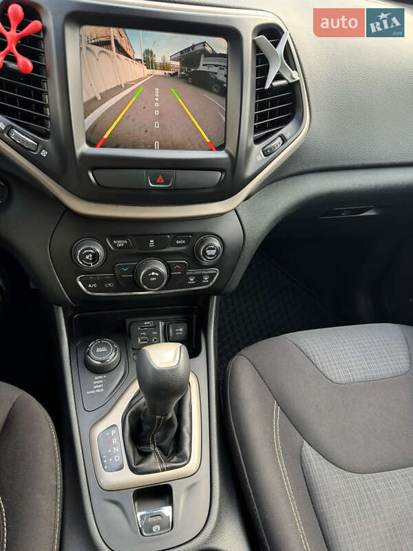Внедорожник / Кроссовер Jeep Cherokee 2015 в Львове фото 21 Внедорожник / Кроссовер Jeep Cherokee 2015 в Львове