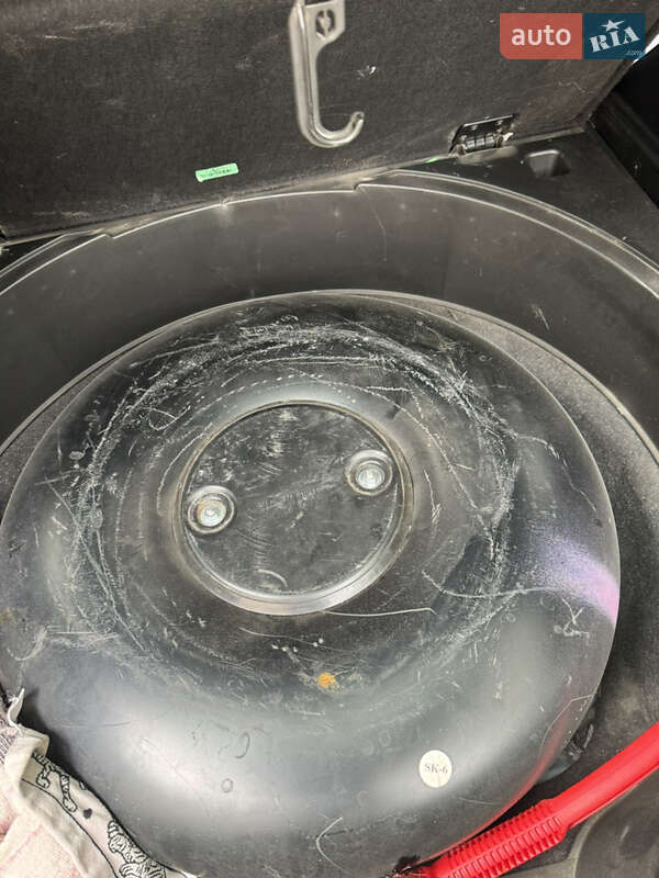 Внедорожник / Кроссовер Jeep Cherokee 2015 в Львове фото 37 Внедорожник / Кроссовер Jeep Cherokee 2015 в Львове