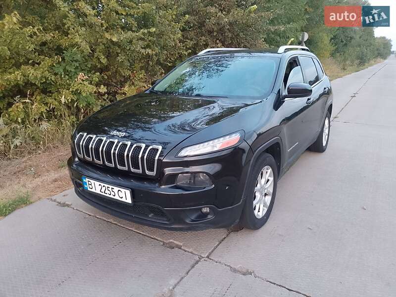 Внедорожник / Кроссовер Jeep Cherokee 2014 в 
