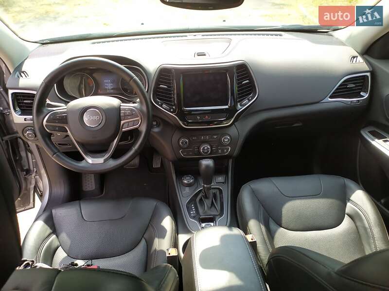 Позашляховик / Кросовер Jeep Cherokee 2019 в Полтаві фото 14 Позашляховик / Кросовер Jeep Cherokee 2019 в Полтаві