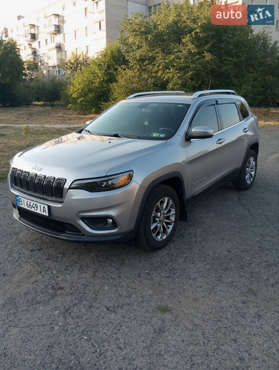 2019 Jeep Cherokee - мініатюра 19