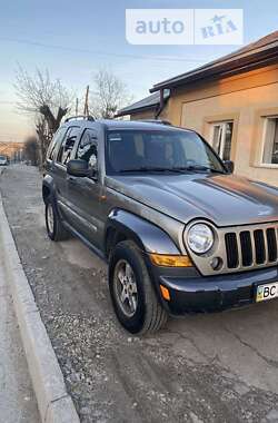 Позашляховик / Кросовер Jeep Cherokee 2006 в Бориславі